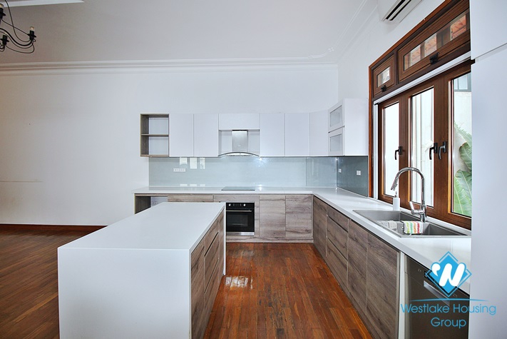 Unfurnished villa to rent in To ngoc van, Tay ho, Ha noi