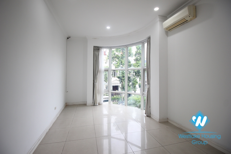 Spacious 4 bedroom villa for rent in T area Ciputra.