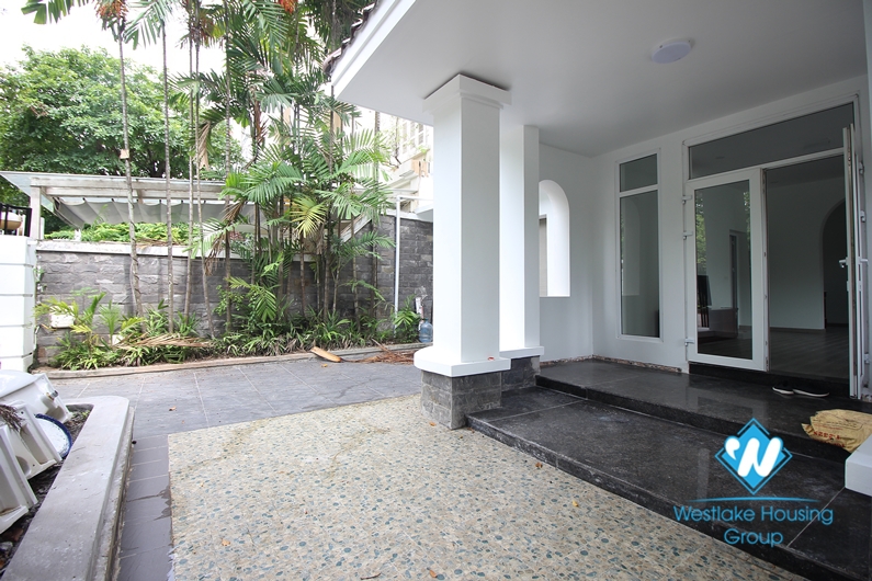 Large garden House for rent in Ciputra, Tay Ho, Ha Noi