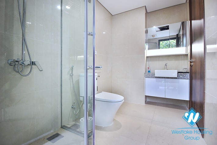 Brand new and bright one bedroom apartment for rent in Xuan Dieu st, Tay Ho