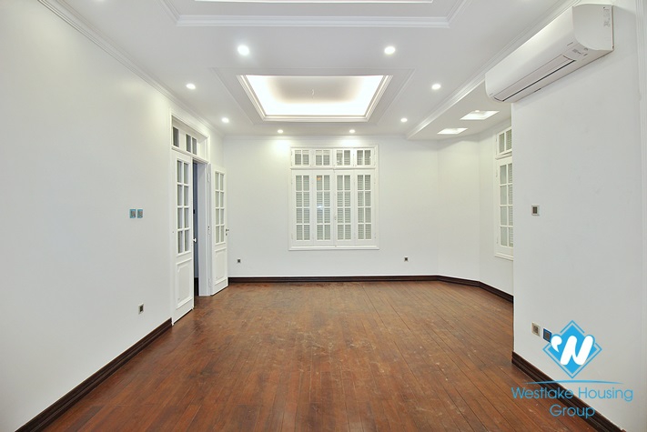 Stunning and luxurious house for rent in Tay Ho, Hanoi 