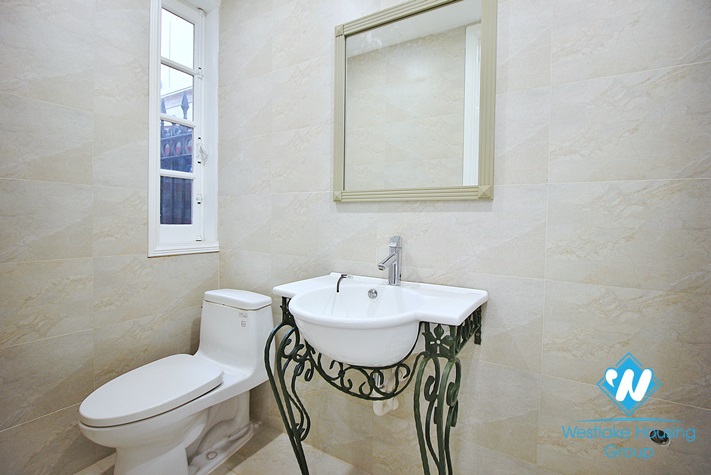 Stunning and luxurious house for rent in Tay Ho, Hanoi 