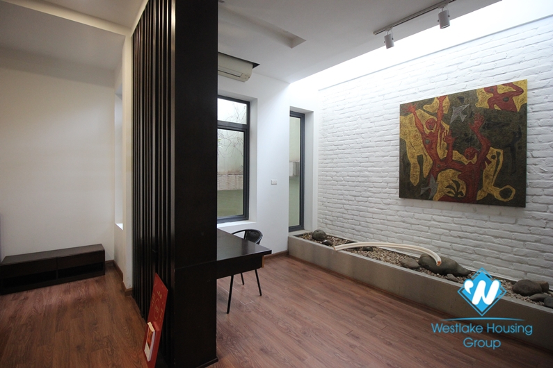 5 bedroom house with good space for rent in Ngoc Thuy