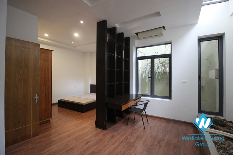 5 bedroom house with good space for rent in Ngoc Thuy