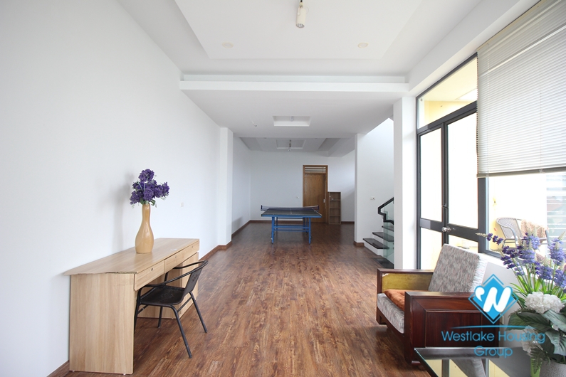 5 bedroom house with good space for rent in Ngoc Thuy