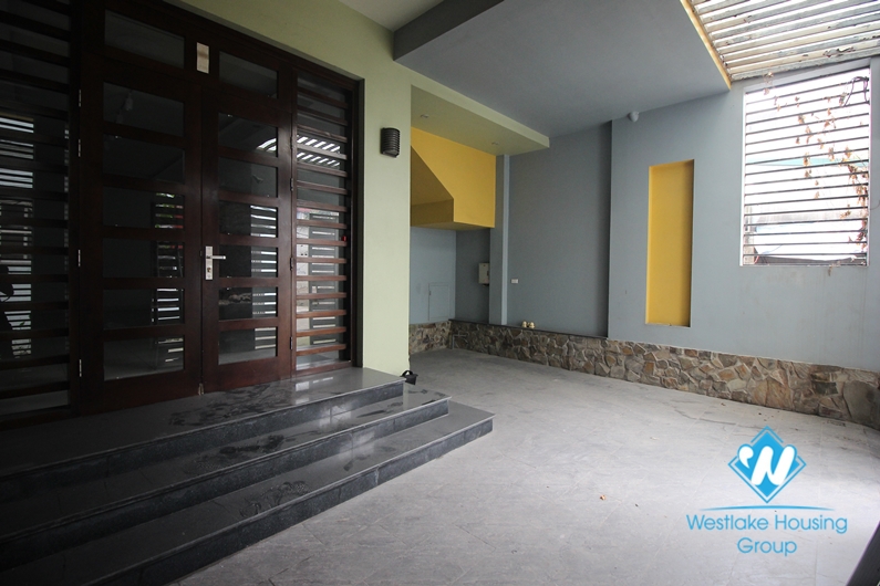 5 bedroom house with good space for rent in Ngoc Thuy