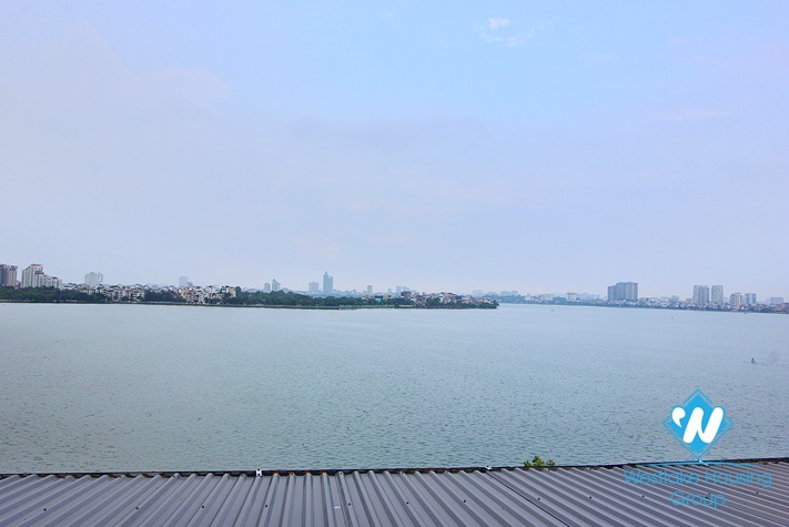 Duplex apartment with lake view for rent in Ve Ho st, Tay Ho District 