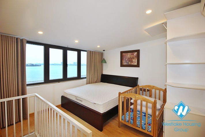 Duplex apartment with lake view for rent in Ve Ho st, Tay Ho District 