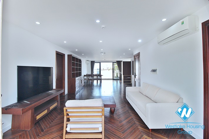 High-end 3 beds apartment for rent in Tay Ho st, Tay Ho area