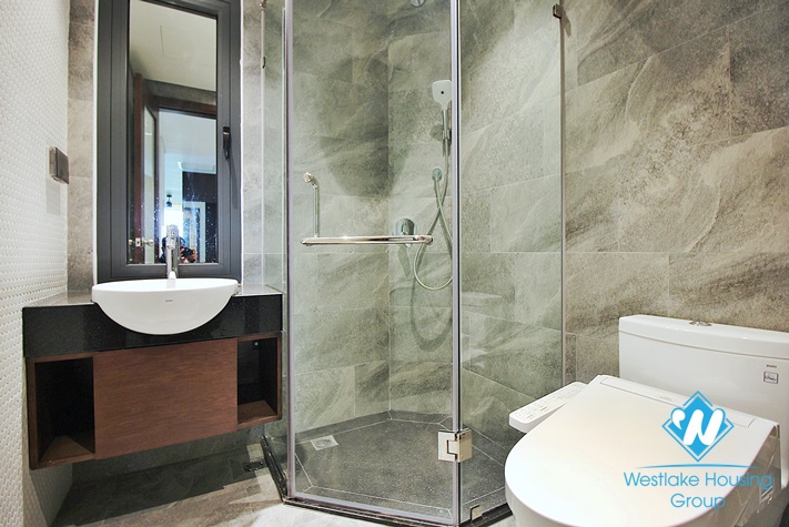 Brand new and lake view 3beds apartment for rent in Tay Ho area