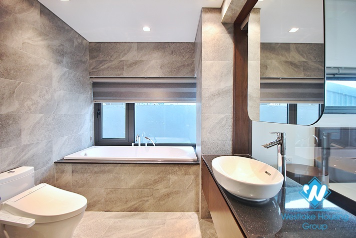 Brand new and lake view 3beds apartment for rent in Tay Ho area