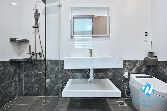 Brand new and morden 3beds apartment for rent in Dang Thai Mai, Tay Ho