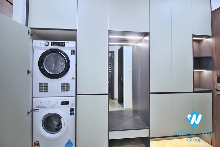 Brand new and morden 3beds apartment for rent in Dang Thai Mai, Tay Ho