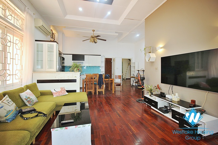 An affordable 3beds apartment for rent in Au Co, Tay Ho