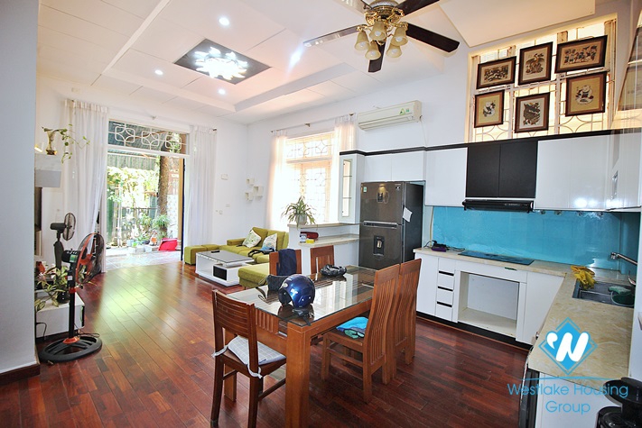 An affordable 3beds apartment for rent in Au Co, Tay Ho