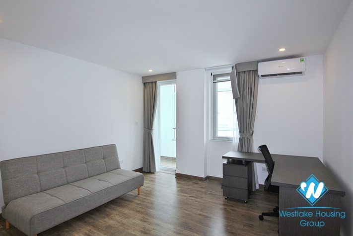 Lake view apartment with 3 bedrooms for rent on To Ngoc Van st, Tay Ho District 