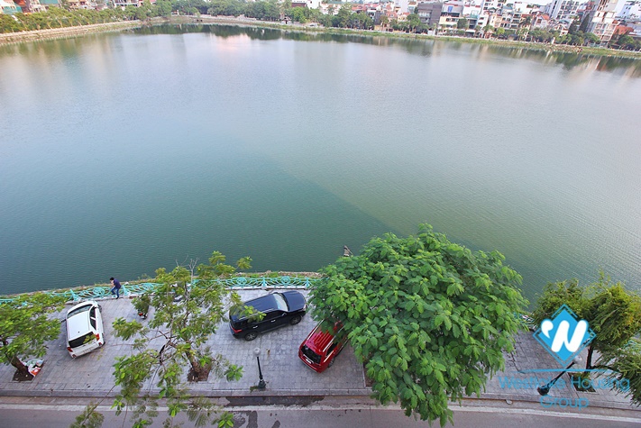 Lakeside terrace apartment for rent in Westlake area