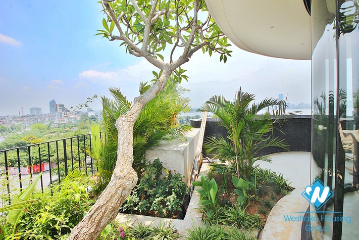 Duplex apartment with swimming pool for rent in Tay Ho district 