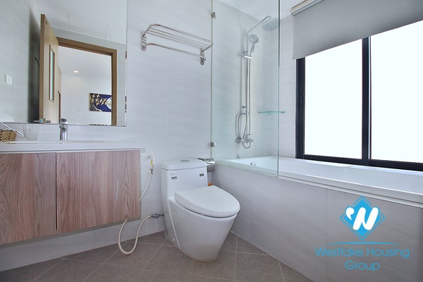 A modern 1 bedroom with lot of natural light in Xuan dieu