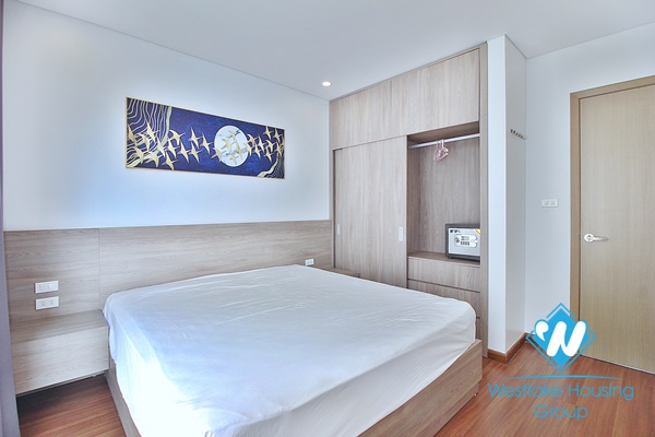 A modern 1 bedroom with lot of natural light in Xuan dieu