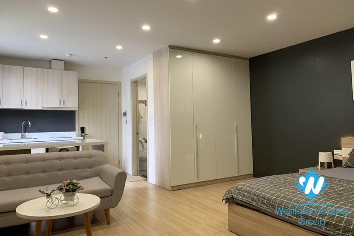 Nice studio for rent in Ong Ich Khiem st, Ba Dinh district .