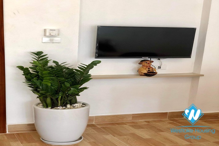 Nice studio for rent in Nghi Tam st, Tay Ho district.