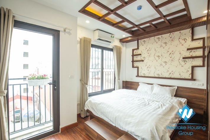 One big bedroom apartment for rent in Linh Lang st, Ba Dinh District 