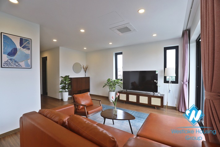 A beautiful 2 bedroom apartment for rent in Tu Hoa st, Tay Ho district.