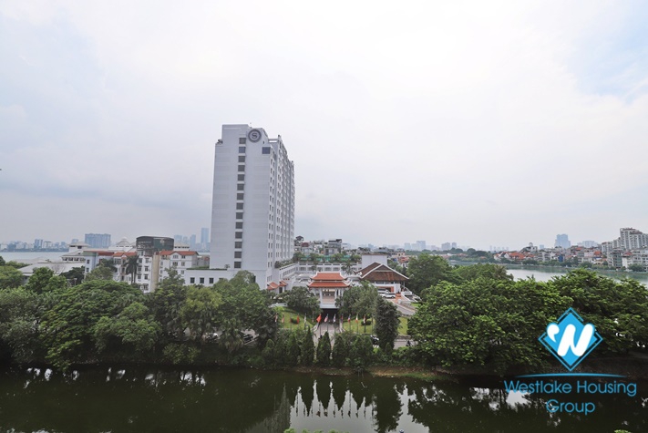 A beautiful 2 bedroom apartment for rent in Tu Hoa st, Tay Ho district.