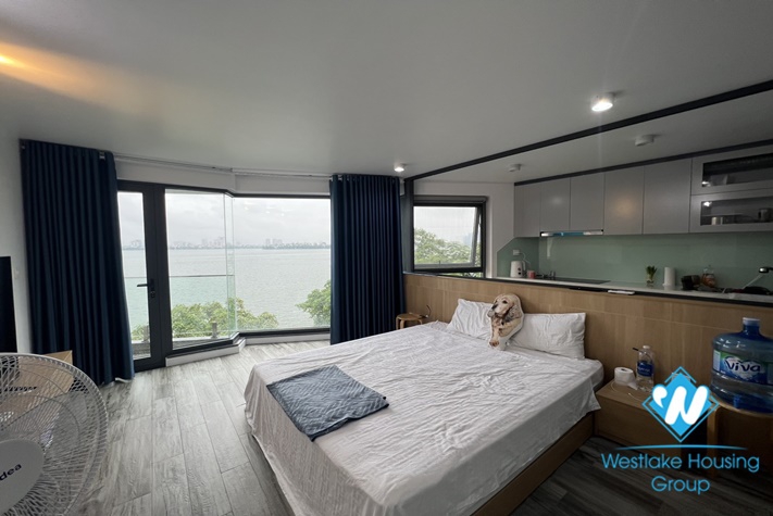 Studio lake view apartment for rent in Vu Mien st, Tay Ho district.