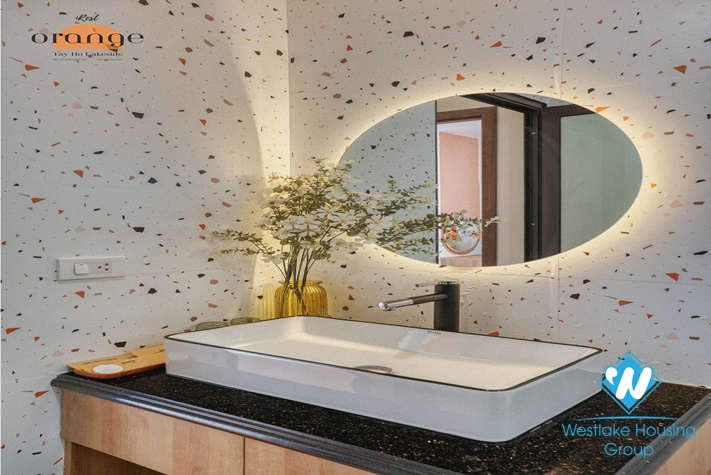 Nice deisgn apartment with lake view for rent in Vu Mien st (Yen Phu Village) Tay Ho District 