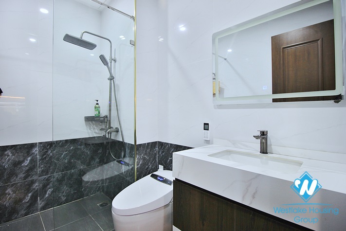 A brand new modern 1 bedroom apartment in Dang thai mai, Tay ho