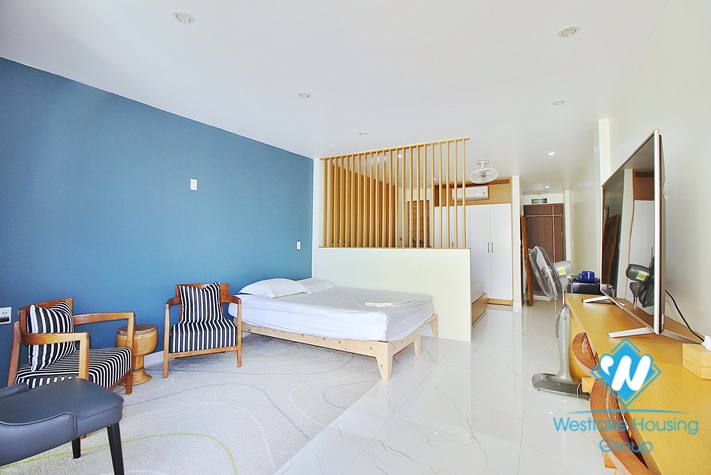 Duplex 1 bedroom lake view apartment for rent in Xuan Dieu st, Tay Ho district.