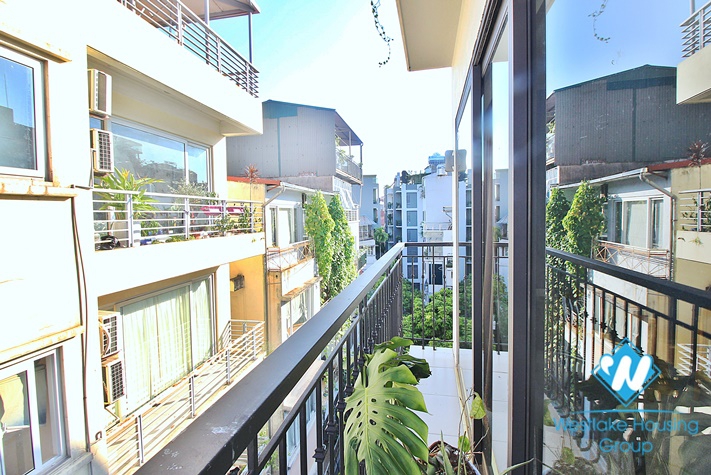 Duplex 1 bedroom lake view apartment for rent in Xuan Dieu st, Tay Ho district.