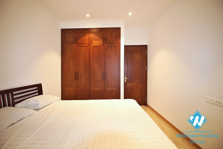 Cheap 1 bedroom apartment for rent in Dang Thai Mai st, Tay Ho