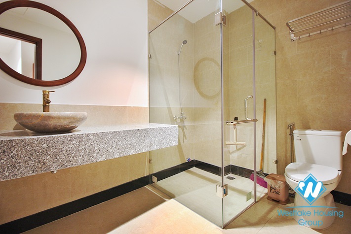 Cheap 1 bedroom apartment for rent in Dang Thai Mai st, Tay Ho