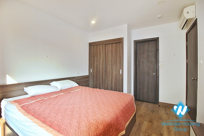 Bright 2beds apartment for rent in Xuan Dieu st, Tay Ho