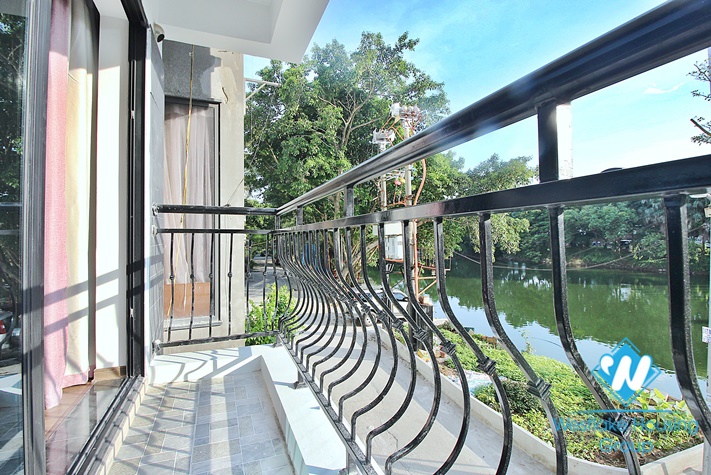 Lake view one bedroom apartment for rent in Tu Hoa street,Tay Ho, Ha Noi