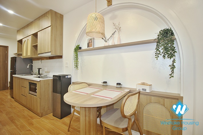 Lake view and brand new 1 bedroom apartment for rent in Vu Mien st, Tay Ho