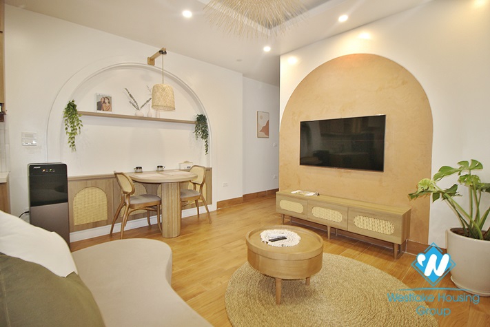 Lake view and brand new 1 bedroom apartment for rent in Vu Mien st, Tay Ho