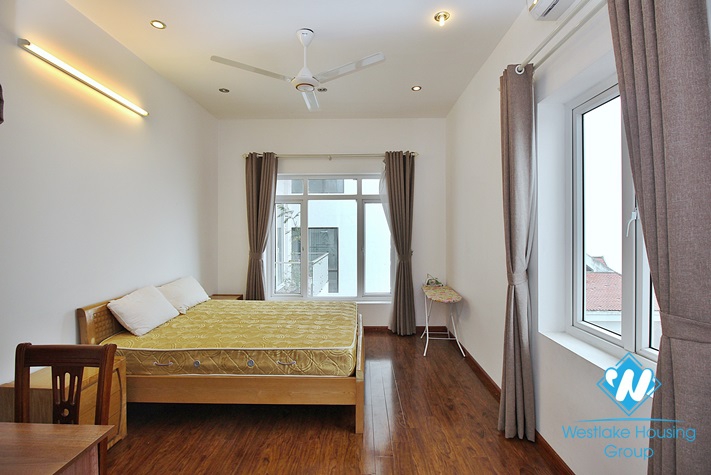 A spacious and brightly 2 bedroom apartment for rent in Tu hoa, Tay ho, Hanoi