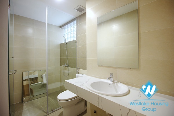 A beautiful lakeview 2 bedrooms apartment for rent in Tay Ho, Ha Noi