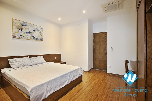 A lake new 1 bedroom apartment for rent in Tu Hoa area, Tay Ho, Ha Noi