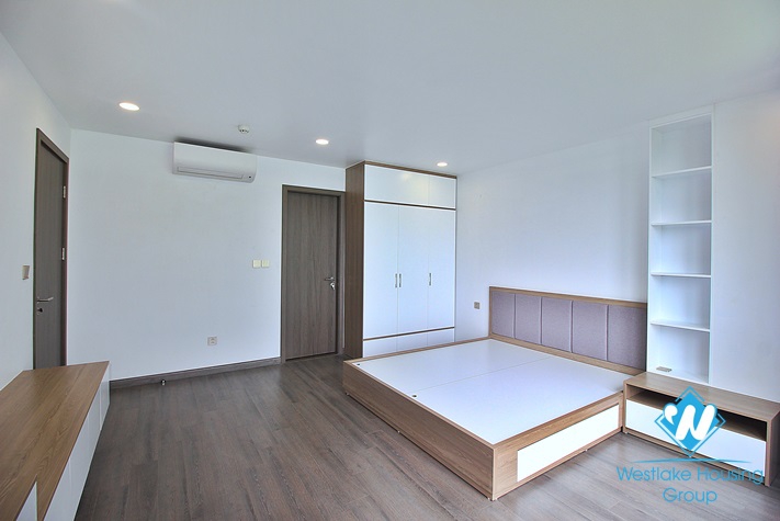 Lake view and brand new 2 beds apartment for rent in Nguyen Dinh Thi st, Tay Ho