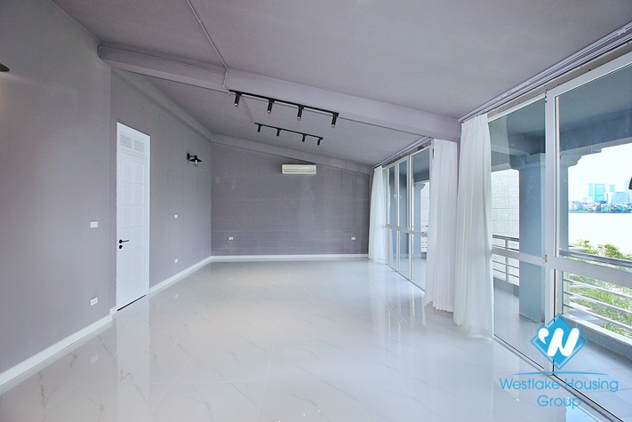 Lake view unfurnished house for rent in Dang Thai Mai, Tay Ho