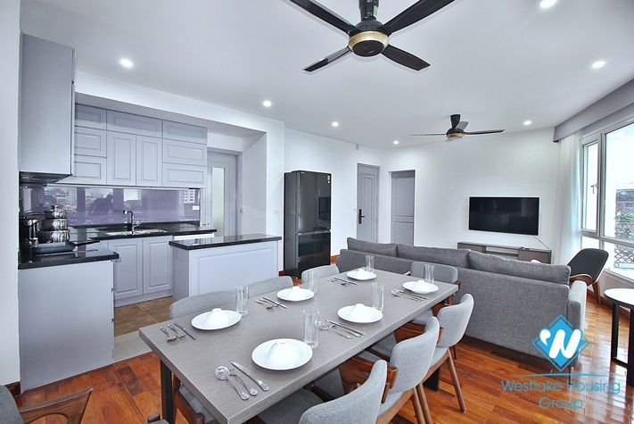 Lake view - Bright and quiet apartment on the 4th floor of service apartment on Quang An st, Tay Ho