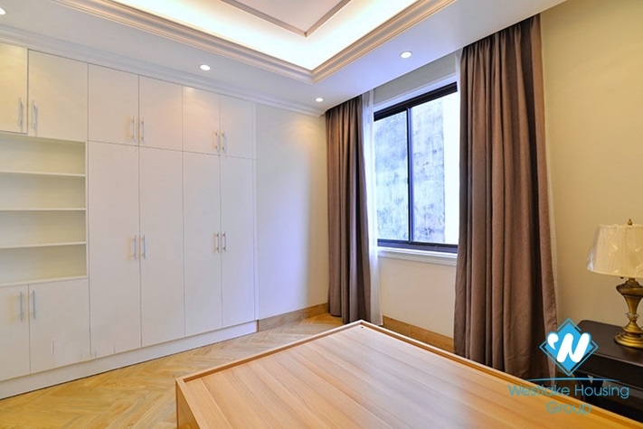 Morden and lake view 2beds apartment for rent in Vu Mien st, Tay Ho