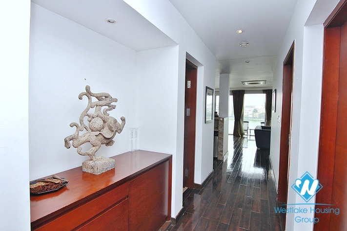 Lake view and bright 3 bedrooms apartment for rent in Quang An st, Tay Ho