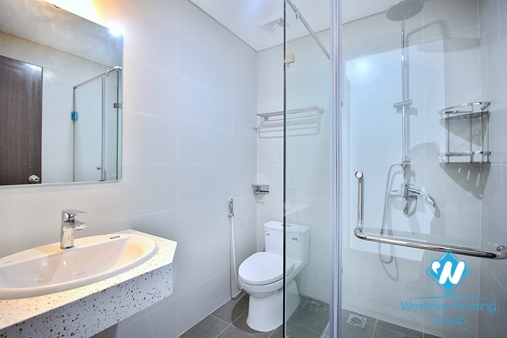 Good size 02 bedrooms apartments for rent in Xuan Dieu area, Tay Ho