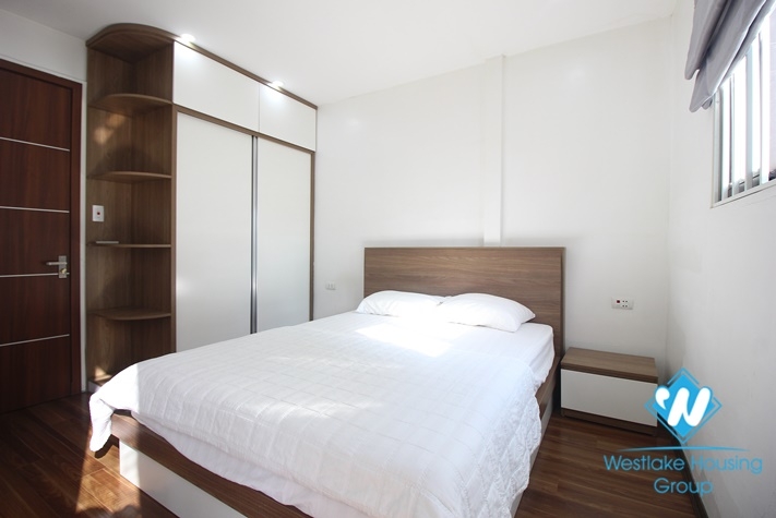 One bedroom in hight floor apartment for rent in Trinh Cong Son st Tay Ho district.